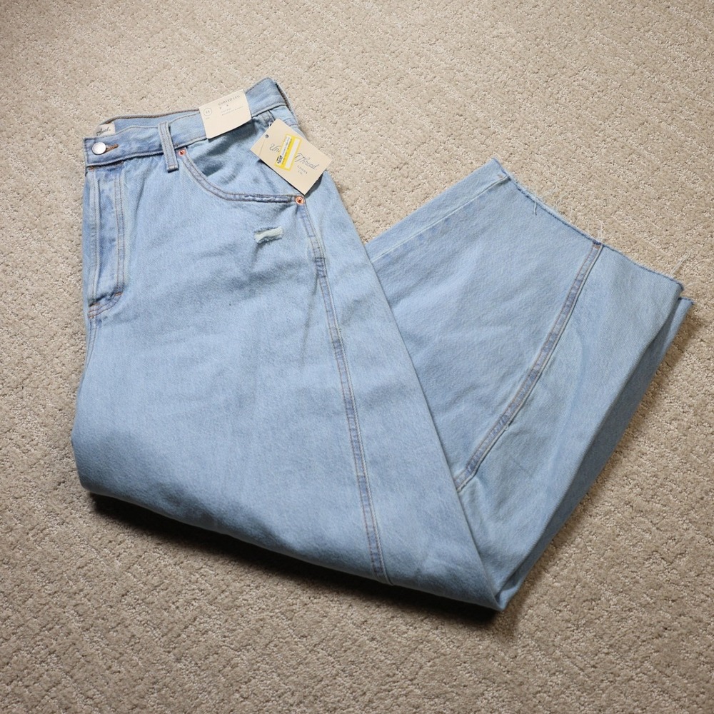 Universal Thread Womens High Rise Curved Leg Jeans Light Wash Raw Hem Size 14